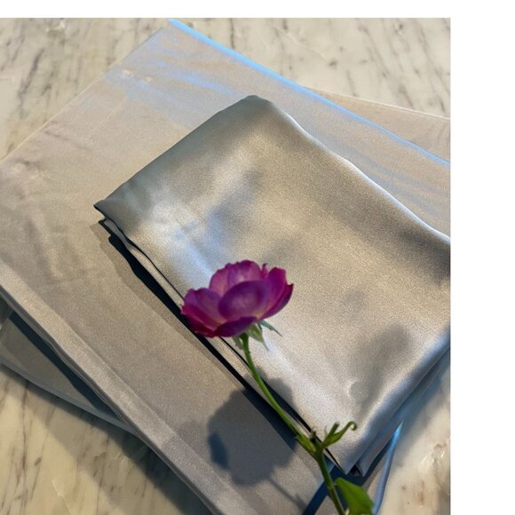 100% Silk bedding set King Size - New with Label - Picture 4 of 4